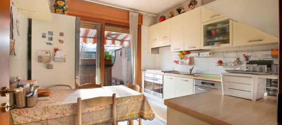 7 rooms Villa in San Donato Milanese, Italy No. 24369 18