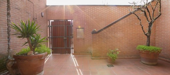 7 rooms Villa in San Donato Milanese, Italy No. 24369 3