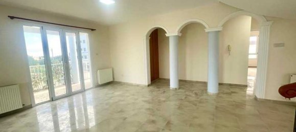 5 Schlafzimmer Villa in Aradippou, Cyprus, Nr. 20116 4