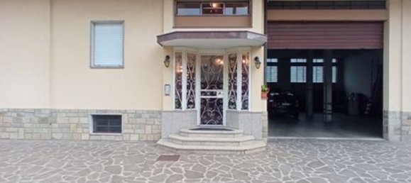 Квартира с 5 комнатами в Сареццо, Италия № 335569 18