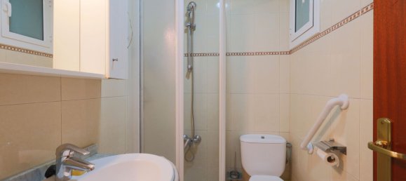 3 bedrooms Apartment in Sants-Montjuic, Spain No. 133362 30