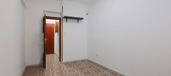 3 bedrooms Apartment in Sants-Montjuic, Spain No. 133362 18