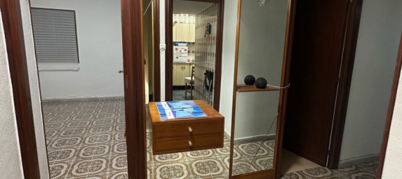 3 bedrooms Apartment in Sants-Montjuic, Spain No. 133362 3