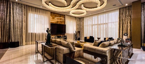 7 bedrooms Villa in Emirates Hills, UAE No. 3643 10