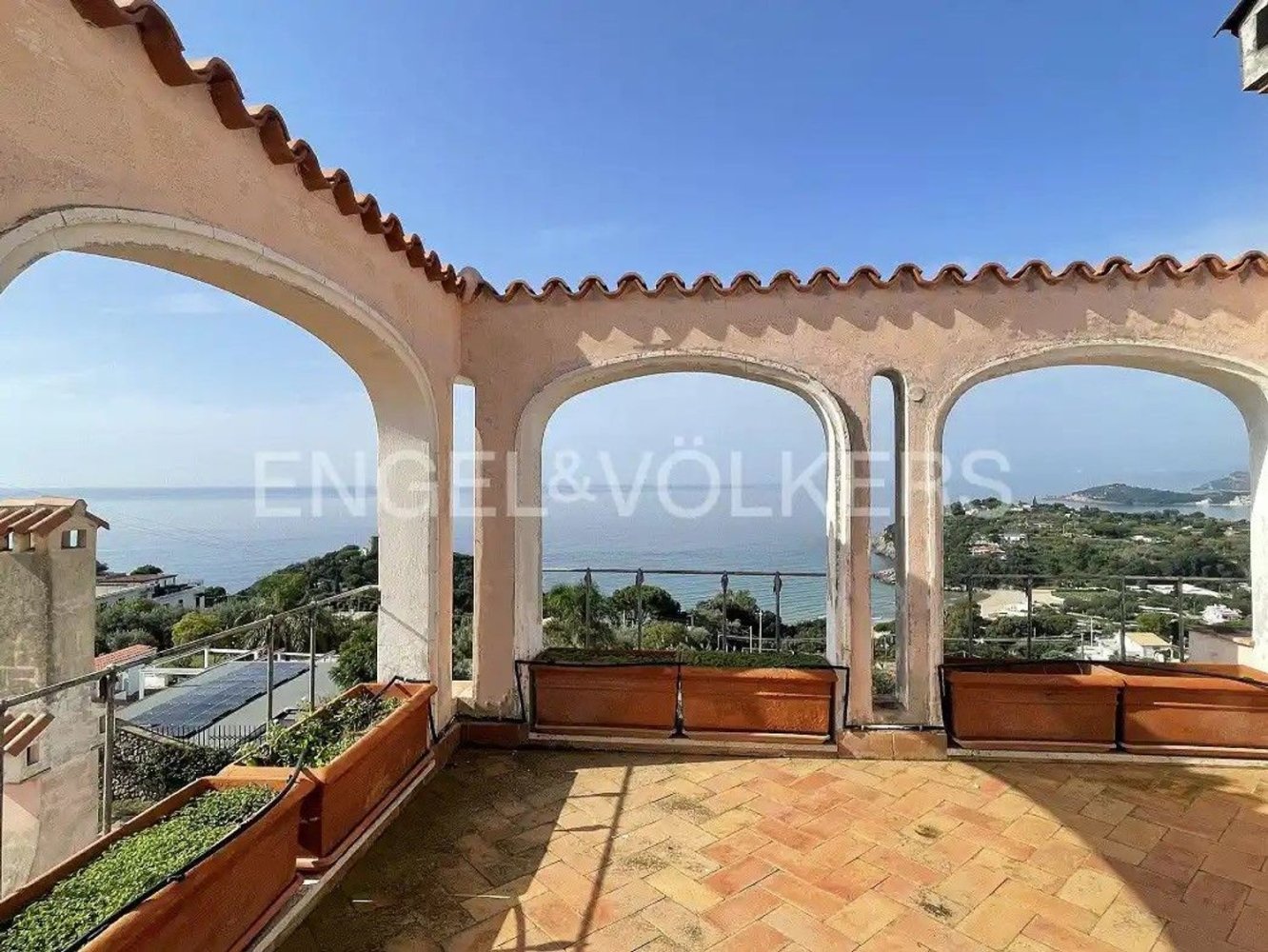 14-salle Villa à Gaeta, Italy No. 127363