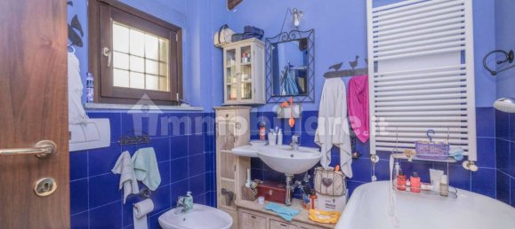 2 bedrooms House in Turin, Italy No. 350251 18