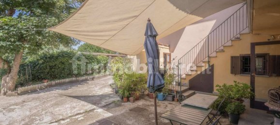 2 bedrooms House in Turin, Italy No. 350251 9