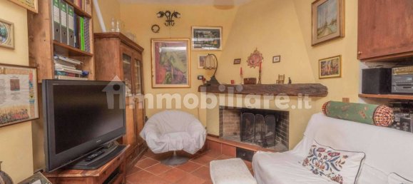 2 bedrooms House in Turin, Italy No. 350251 2