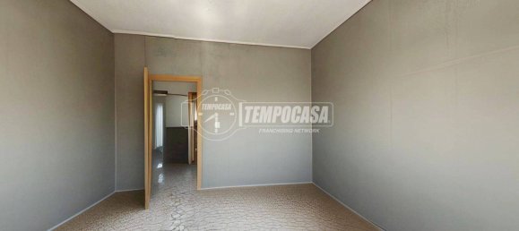 Apartamento de 2 dormitorios en Milan, Italy No. 332279 3