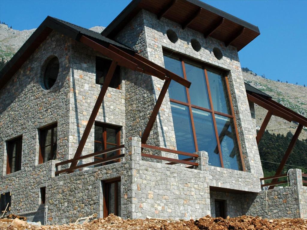 250m² Commercial property in Phocis, Greece No. 7191