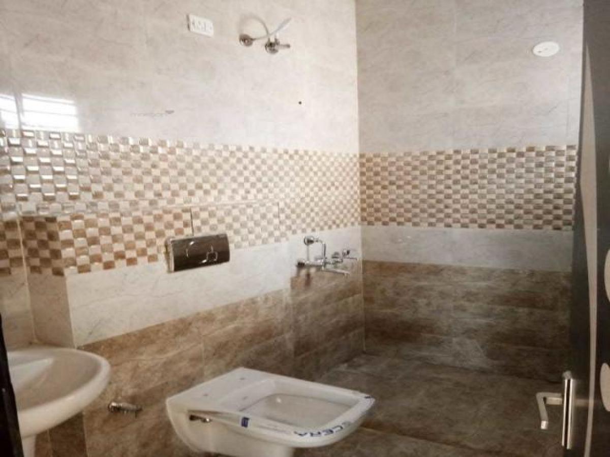 Casa de 3 dormitorios en Mohali, India No. 47616