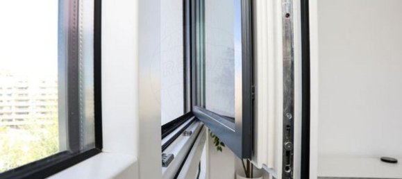 Квартира с 3 спальнями в Одивелаш, Португалия № 71805 28