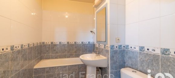 1 bedroom Apartment in Limay, France No. 280036 5
