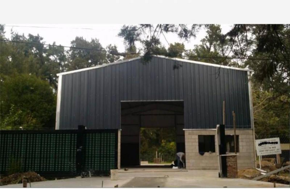 860m² Commercial property in Pilar, Argentina No. 29683