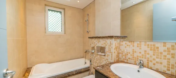 3 Schlafzimmer Villa in Jumeirah Park, UAE, Nr. 106154 14