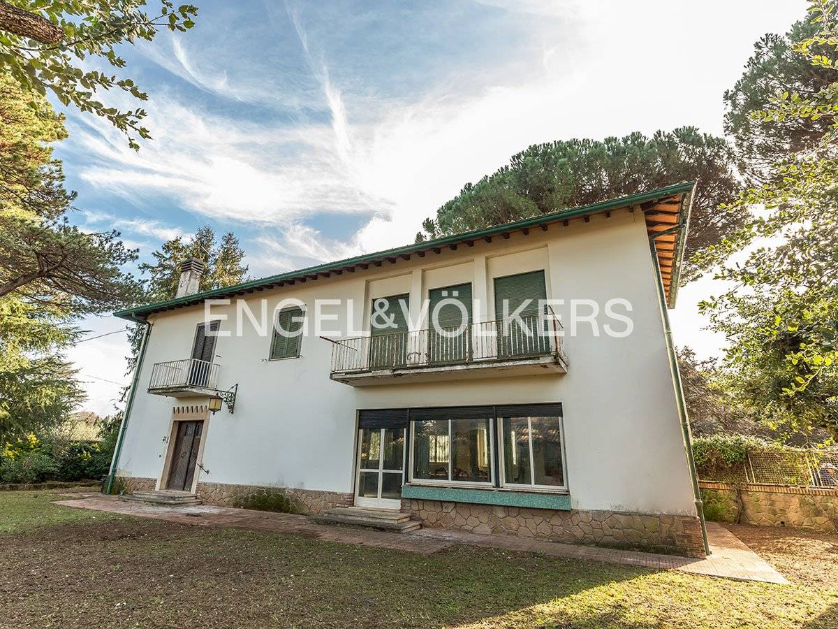 Villa de 5 dormitorios en Grottaferrata, Italy No. 128386