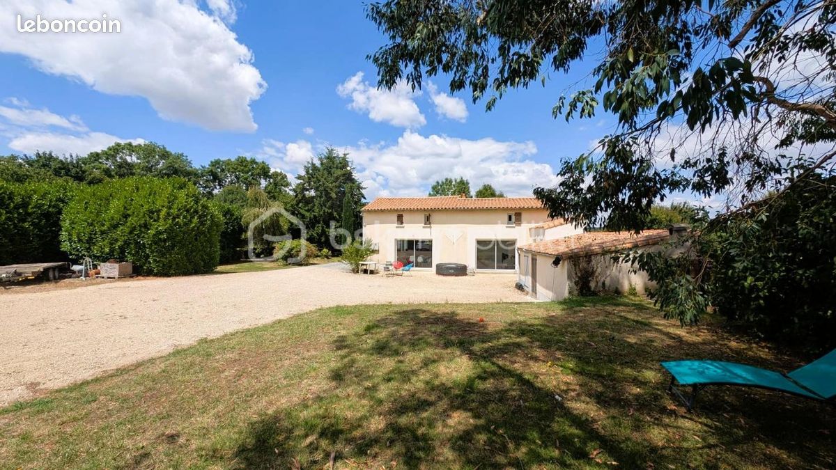3 غرف نوم منزل في Deux-Sevres, France رقم 293297