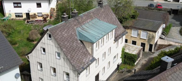 13 rooms Building in Hof, Germany No. 267727 2