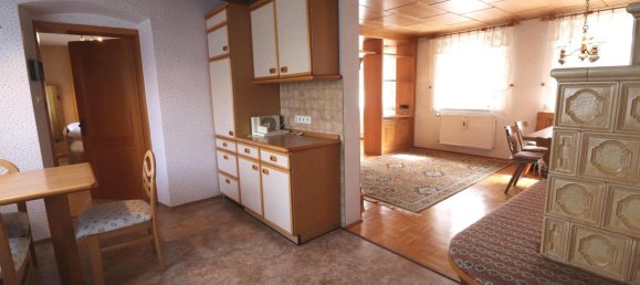 13 rooms Building in Hof, Germany No. 267727 7