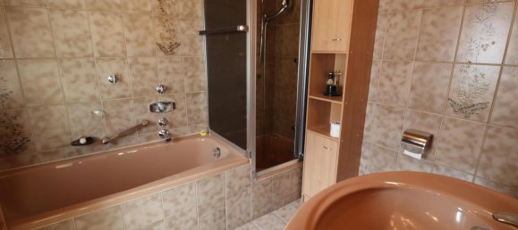 13 rooms Building in Hof, Germany No. 267727 17