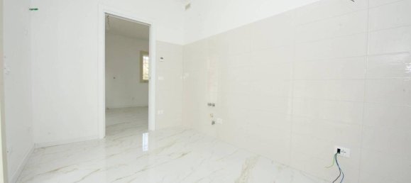 4 rooms Penthouse in Monterotondo, Italy No. 38533 7