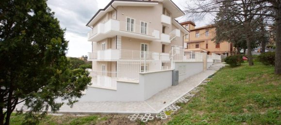 4 rooms Penthouse in Monterotondo, Italy No. 38533 21