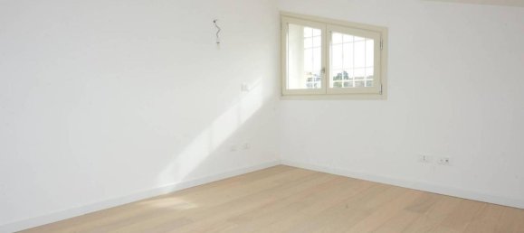 4 rooms Penthouse in Monterotondo, Italy No. 38533 15