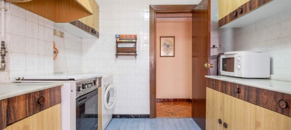 4 bedrooms Apartment in Zaragoza, Spain No. 151643 10