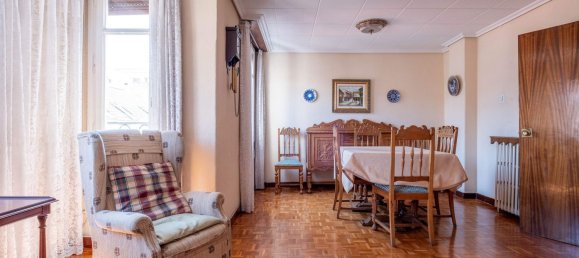 4 bedrooms Apartment in Zaragoza, Spain No. 151643 7