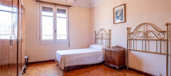 4 bedrooms Apartment in Zaragoza, Spain No. 151643 12