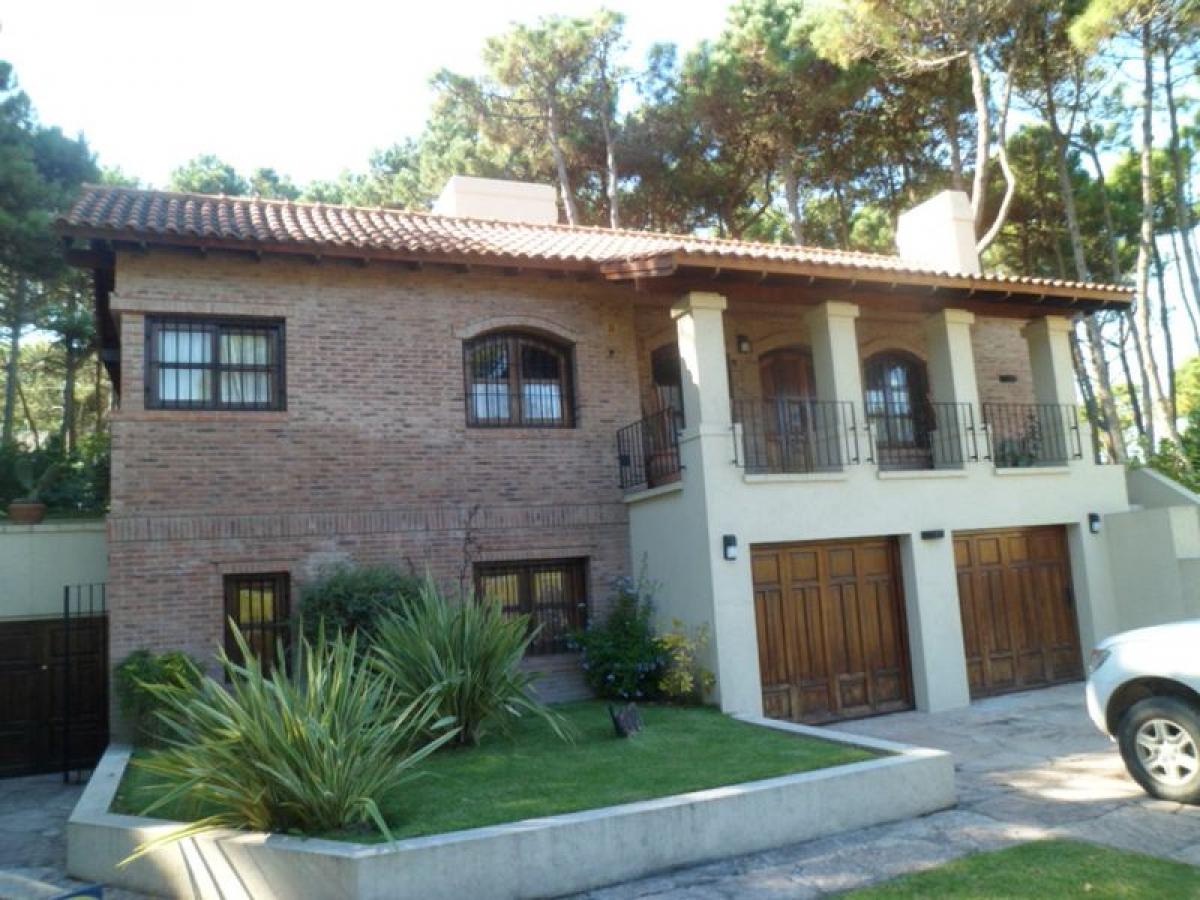 4 غرف نوم منزل في Mar del Plata, Argentina رقم 90408