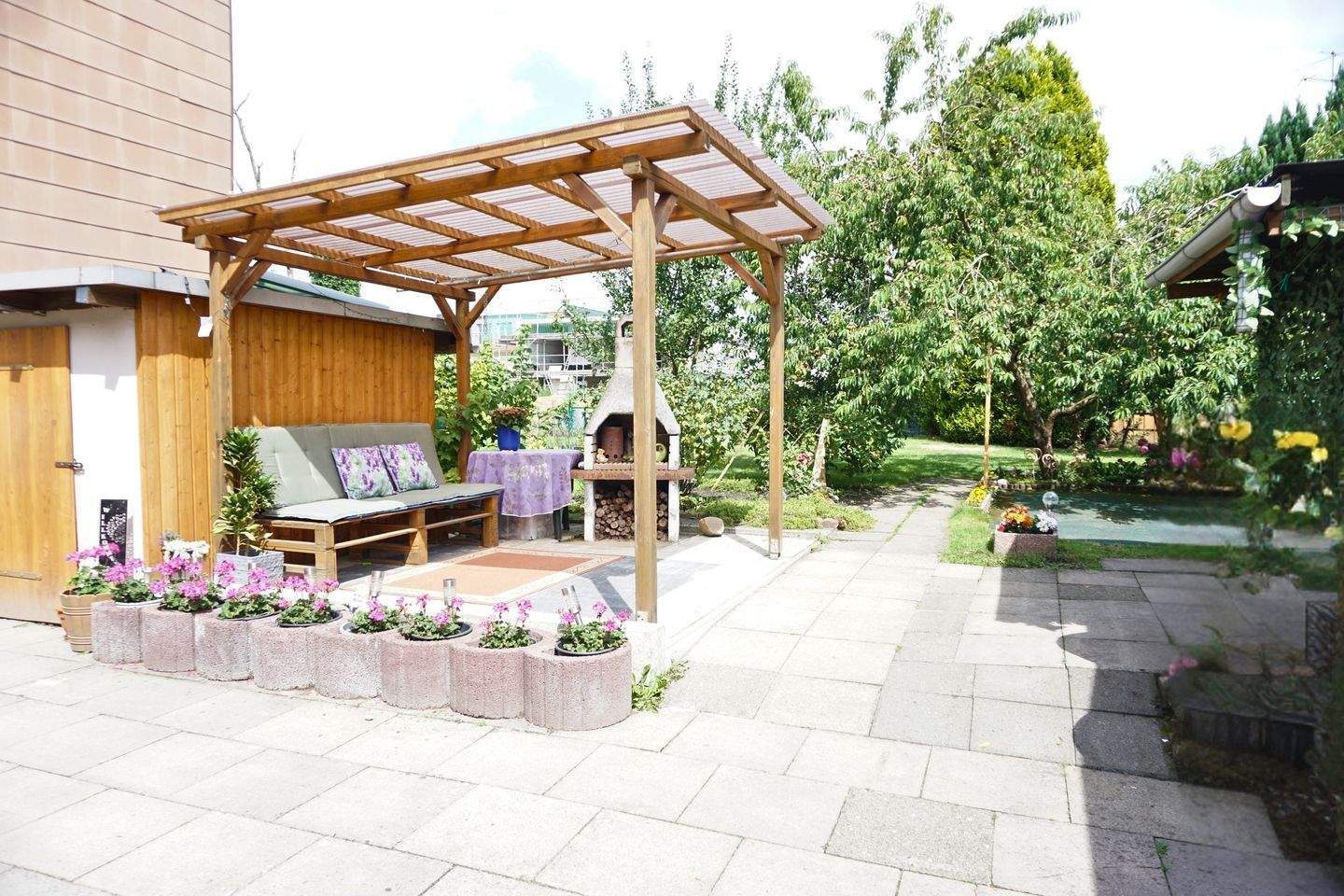 5 rooms Townhouse in Hanover, Germany No. 257926