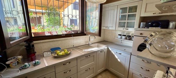 5 bedrooms House in Todi, Italy No. 358335 16