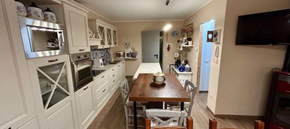 5 bedrooms House in Todi, Italy No. 358335 6