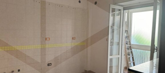 4-Zimmer Wohnung in Nola, Italy, Nr. 26421 10