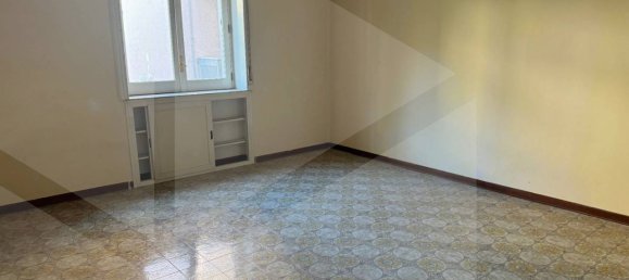 4-Zimmer Wohnung in Nola, Italy, Nr. 26421 3