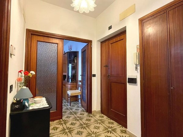 4-salle Appartement à Nettuno, Italy No. 222987