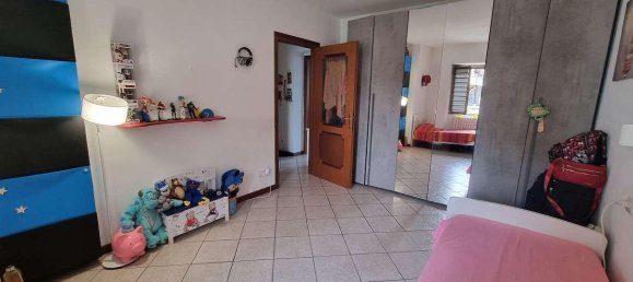 3-salle Appartement à Limbiate, Italy No. 152009 21