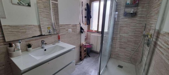 3-salle Appartement à Limbiate, Italy No. 152009 3