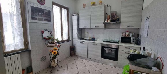 3-salle Appartement à Limbiate, Italy No. 152009 15