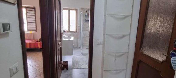 3-salle Appartement à Limbiate, Italy No. 152009 7