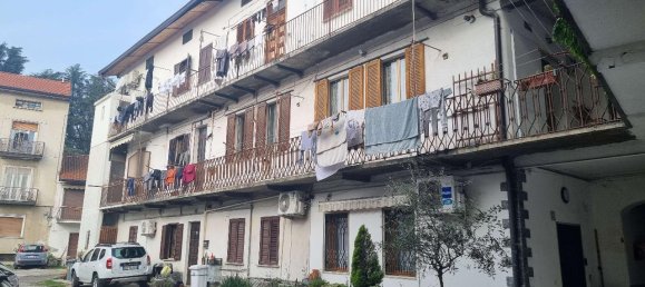 3-salle Appartement à Limbiate, Italy No. 152009 9