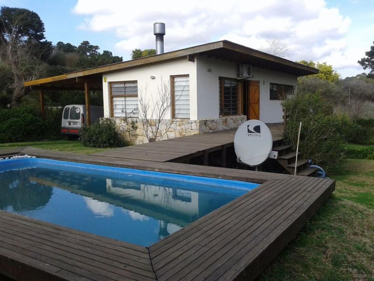 Studio in General Pueyrredon, Argentina No. 5104