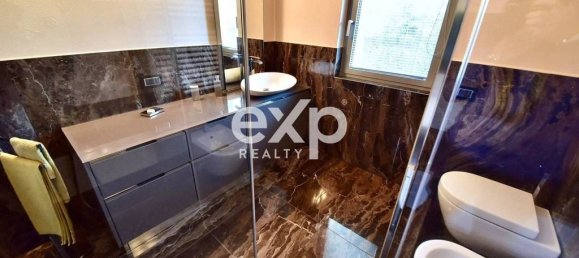 3 Schlafzimmer Villa in Lazzate, Italy, Nr. 152063 16