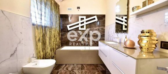 3 Schlafzimmer Villa in Lazzate, Italy, Nr. 152063 24