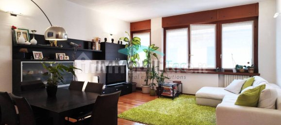 Apartamento de 3 dormitorios en Saronno, Italy No. 341516 4