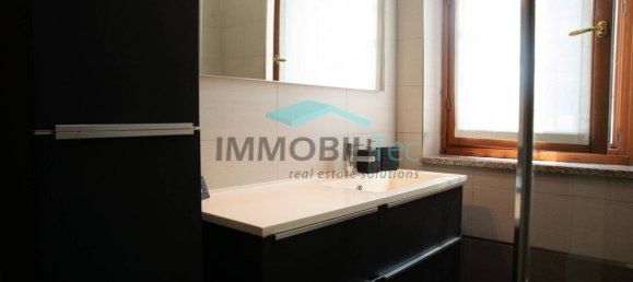 Apartamento de 3 dormitorios en Saronno, Italy No. 341516 29
