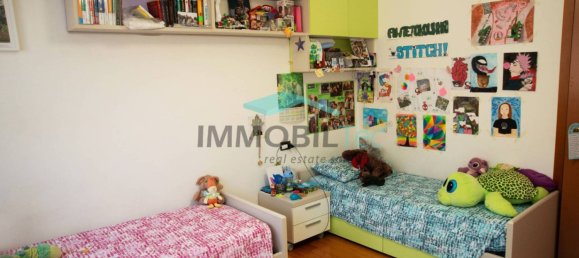 Apartamento de 3 dormitorios en Saronno, Italy No. 341516 18