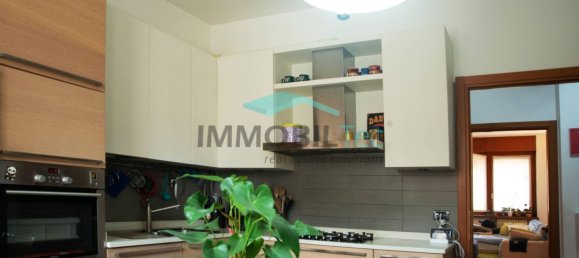 Apartamento de 3 dormitorios en Saronno, Italy No. 341516 11