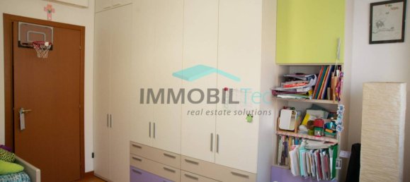 Apartamento de 3 dormitorios en Saronno, Italy No. 341516 19